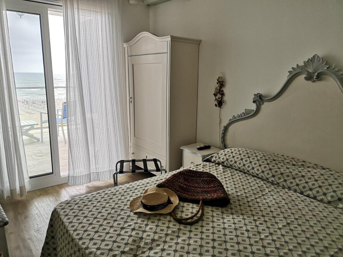 Hotel Tizian Beach Καόρλε Εξωτερικό φωτογραφία